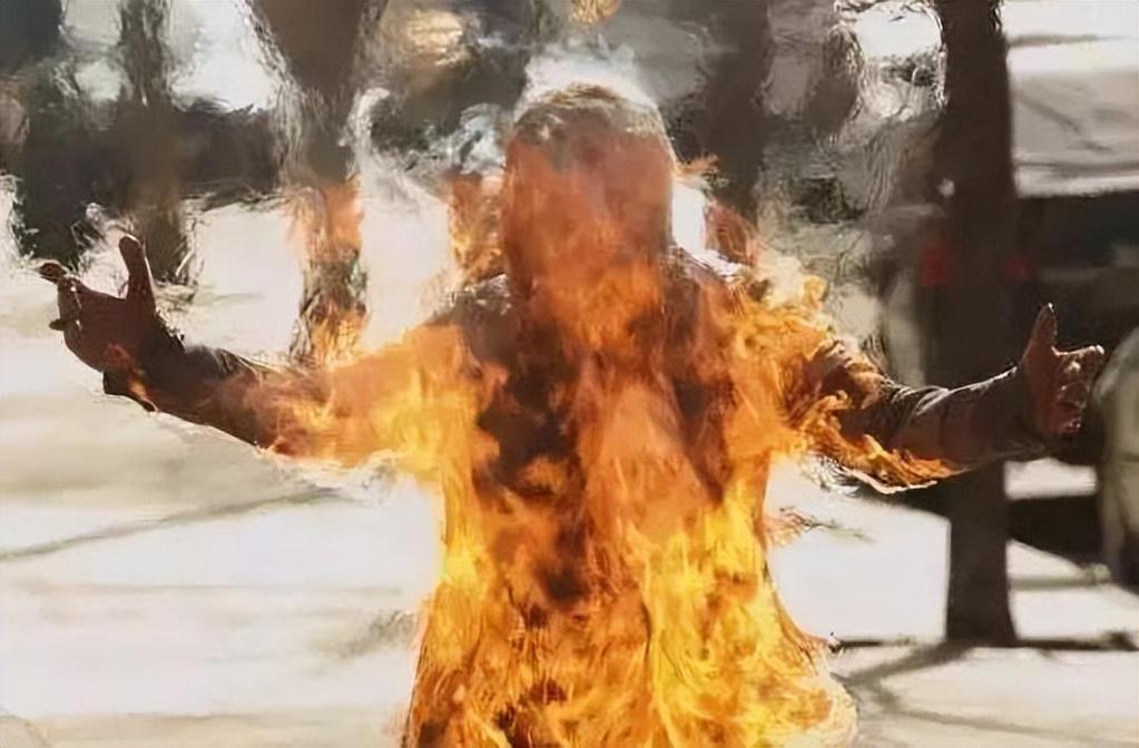 人体自燃（人体自燃现象）